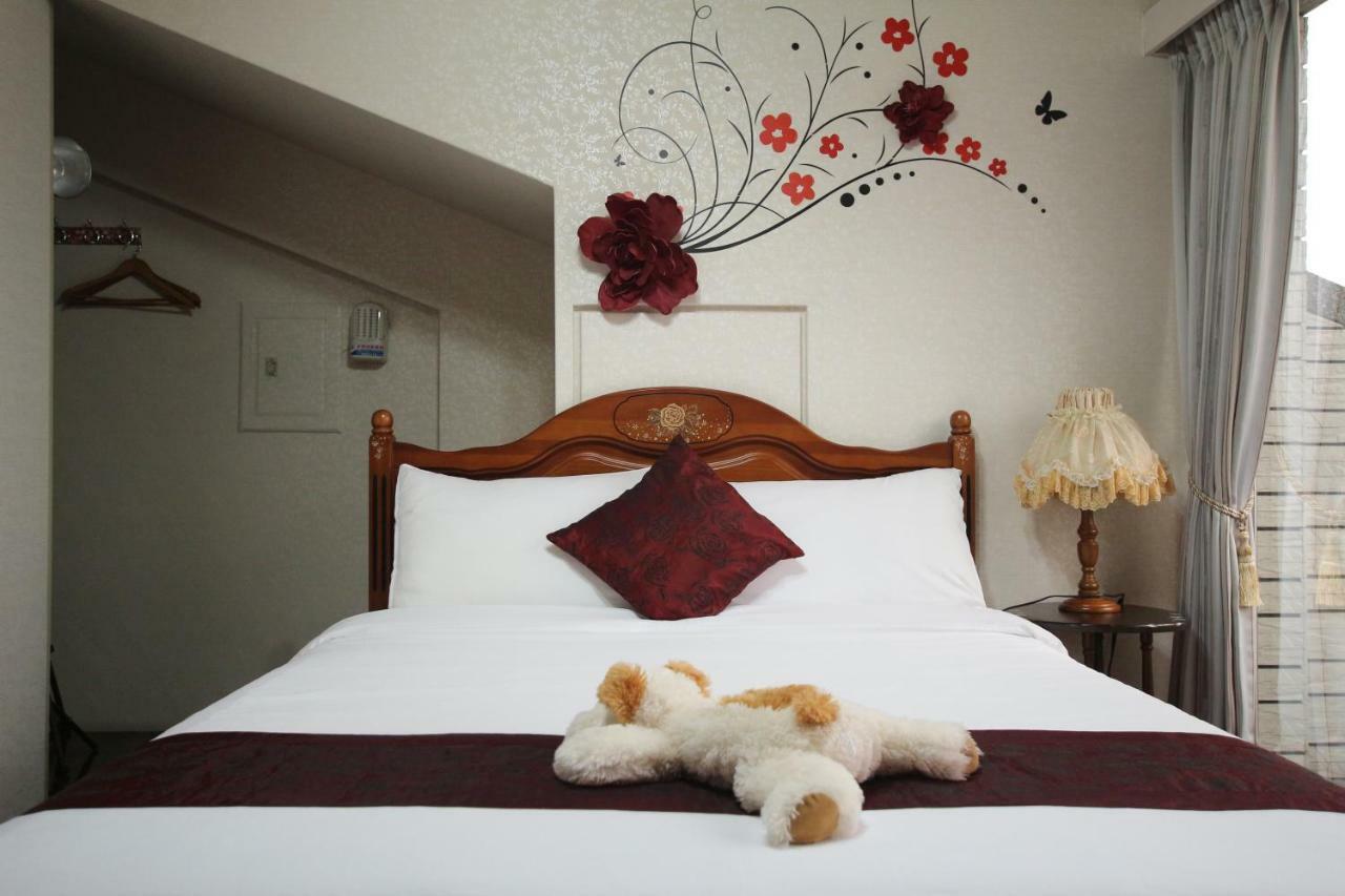 Yilan Pine Villa Homestay Luodong Exterior photo